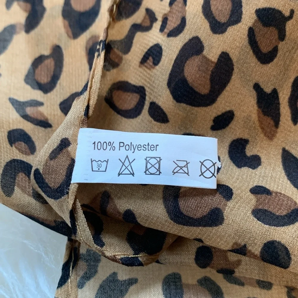 Jess Collection Leopard Print Scarf - Picture 9 of 16